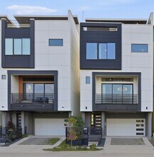 529 Memorial Heights Dr in Houston, TX - Building Photo - Building Photo