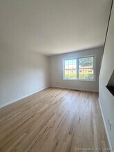 7 Dover St in Norwalk, CT - Building Photo - Building Photo