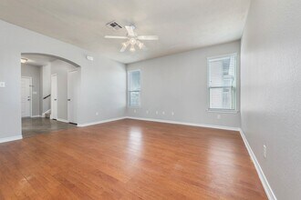 2939 McLaren Dr in College Station, TX - Building Photo - Building Photo