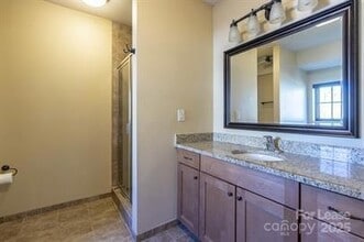 715 N Graham St in Charlotte, NC - Building Photo - Building Photo