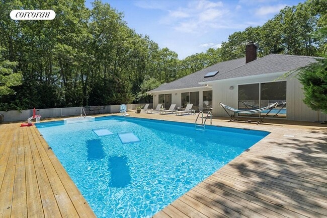 26 Deer Path in Quogue, NY - Building Photo - Building Photo