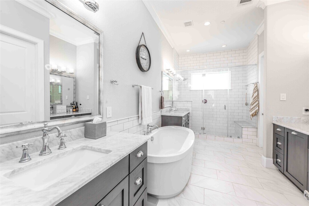 2110 Mason St in Houston, TX - Foto de edificio