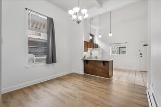 537 Central Ave in Alameda, CA - Building Photo - Building Photo