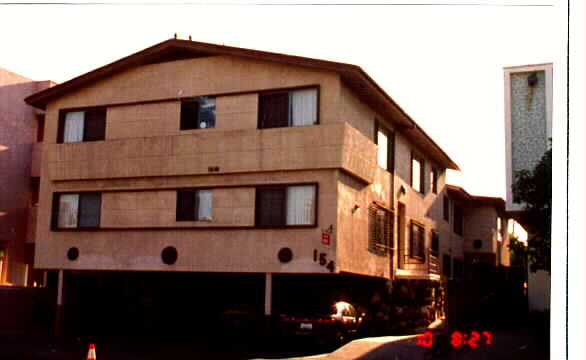 154 N Normandie Ave in Los Angeles, CA - Foto de edificio