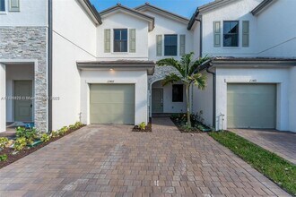 23467 SW 129th Ave in Miami, FL - Building Photo - Building Photo