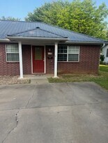 609 S Mulberry St in Sallisaw, OK - Building Photo
