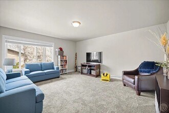 908 Midway Ln in Billings, MT - Building Photo - Building Photo