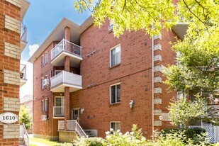 1620 Shevchenko Boul in Montréal, QC - Building Photo