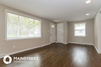 6946 N Hickory St in Kansas City, MO - Building Photo - Building Photo