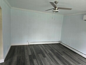 43 Milton Tpke, Unit B in Milton, NY - Foto de edificio - Building Photo