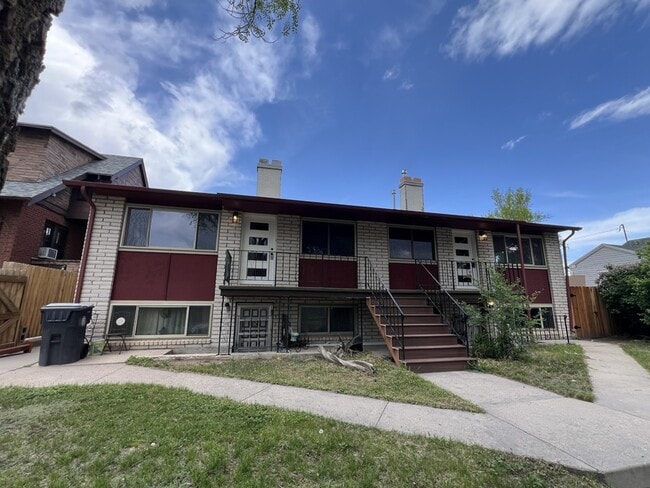 property at 312 E 27th St