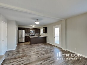 1321 Loren Circle in Clarksville, TN - Building Photo - Building Photo