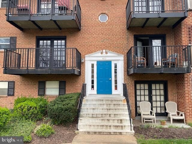 property at 412 N Armistead St