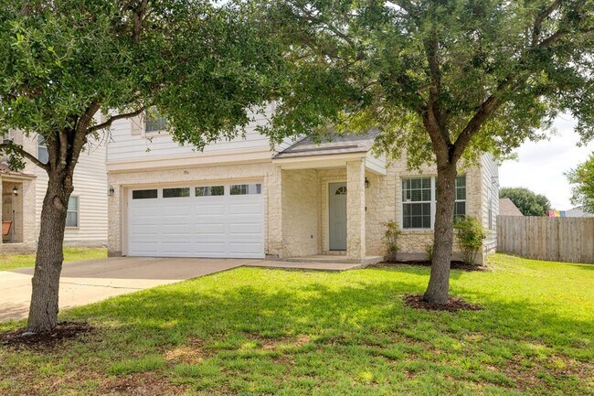 196 Cazador Dr in San Marcos, TX - Building Photo - Building Photo