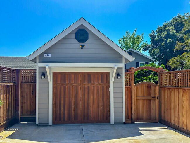 416 Grant St in Healdsburg, CA - Building Photo - Building Photo