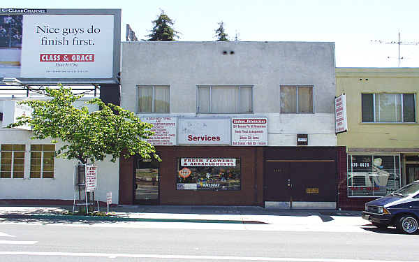 2740 73rd Ave in Oakland, CA - Building Photo