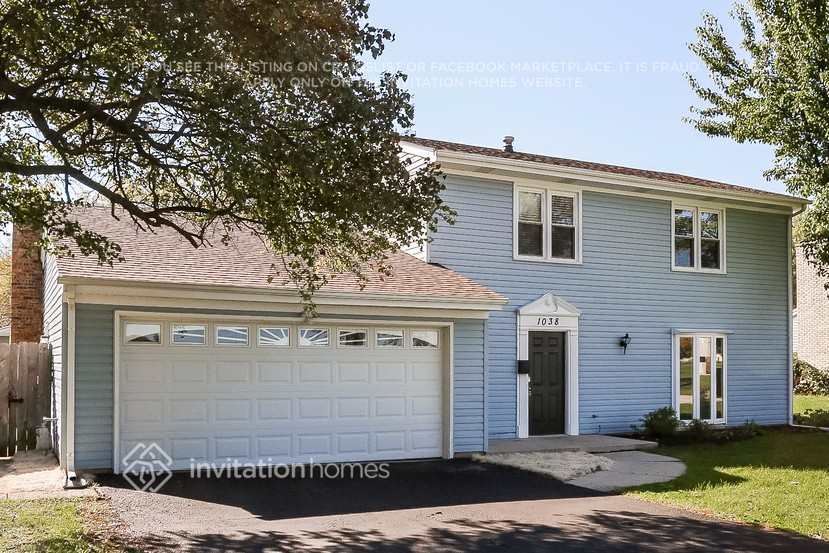 1038 Colorado Ave in Aurora, IL - Foto de edificio