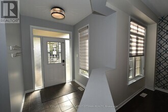 413 Blackleaf Dr in Ottawa, ON - Building Photo - Building Photo