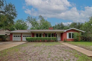 8609 Melshire Dr in Austin, TX - Building Photo