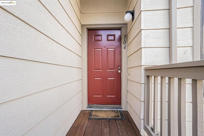 704 Windsor in Hercules, CA - Building Photo - Building Photo