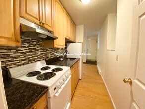 2 Shepherd Ave, Unit 3 in Boston, MA - Building Photo - Building Photo