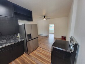 1461 Laurene St in Fairbanks, AK - Building Photo - Building Photo