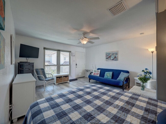 14898 Granada Dr