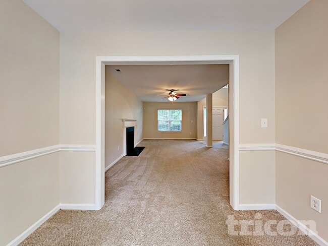 5415 Kiev Dr in Charlotte, NC - Foto de edificio - Building Photo