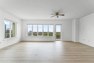 100 S Eola Dr-Unit -The Sanctuary 1101 in Orlando, FL - Building Photo - Building Photo