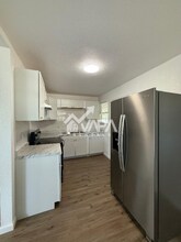 332 W Mandalay Dr in San Antonio, TX - Building Photo - Building Photo