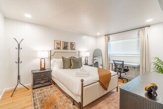 734 Vine St in Reno, NV - Building Photo - Building Photo