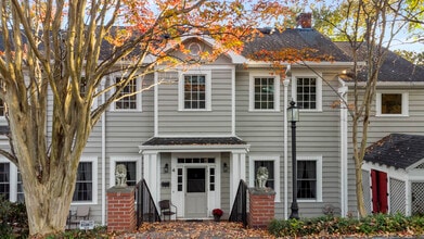 4 Ansley Dr NE in Atlanta, GA - Foto de edificio - Building Photo
