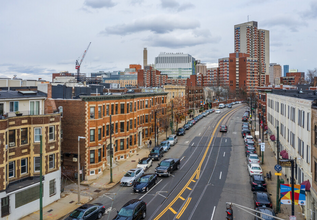 898 Huntington Ave, Unit #8 in Boston, MA - Foto de edificio - Building Photo