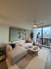 237 NW 31st St, Unit A1C in Miami, FL - Foto de edificio - Building Photo