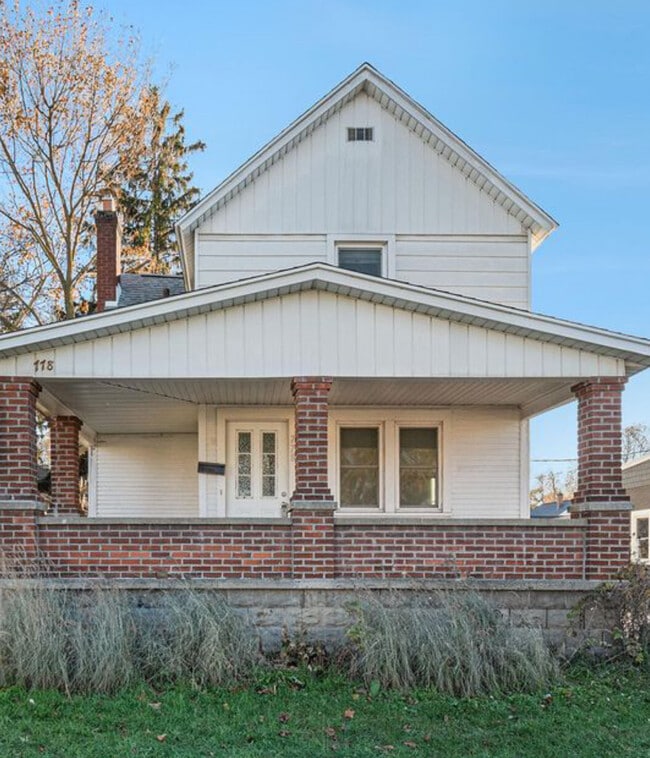 property at 778 Eleanor St NE