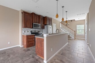 134 Honopu Dr in Bastrop, TX - Building Photo - Building Photo