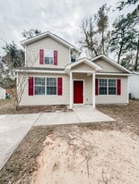 113 Spokan Trail in Crawfordville, FL - Building Photo
