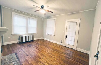 3027 Clifton Ave in Cincinnati, OH - Building Photo - Building Photo