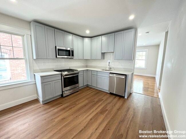72 Belden St, Unit 2