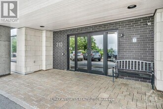 310 Centrum Blvd in Ottawa, ON - Building Photo - Building Photo