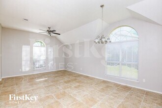 8201 Cedarcrest Ln in Fort Worth, TX - Building Photo - Building Photo