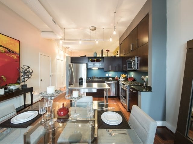 The Lofts at Park Crest in McLean, VA - Foto de edificio - Building Photo