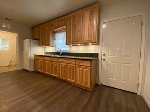 863 Union St in Maricopa, CA - Building Photo - Building Photo