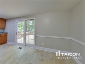 9851 Branchleigh Rd in Randallstown, MD - Foto de edificio - Building Photo