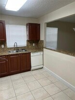 9 NE 44th St in Pompano Beach, FL - Building Photo