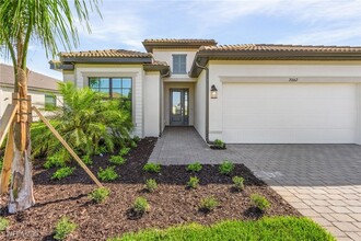 20662 Greenwich Pl in Estero, FL - Building Photo - Building Photo