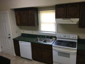 1309 College St in Oxford, NC - Building Photo - Building Photo