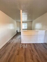 530 Talmage Rd in Ukiah, CA - Building Photo - Building Photo