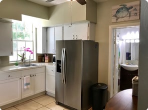 313 Faulkner St, Unit B in New Smyrna Beach, FL - Foto de edificio - Building Photo