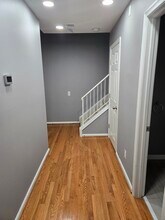 9240 Cardinal Forest Ln, Unit 302 in Lorton, VA - Foto de edificio - Building Photo